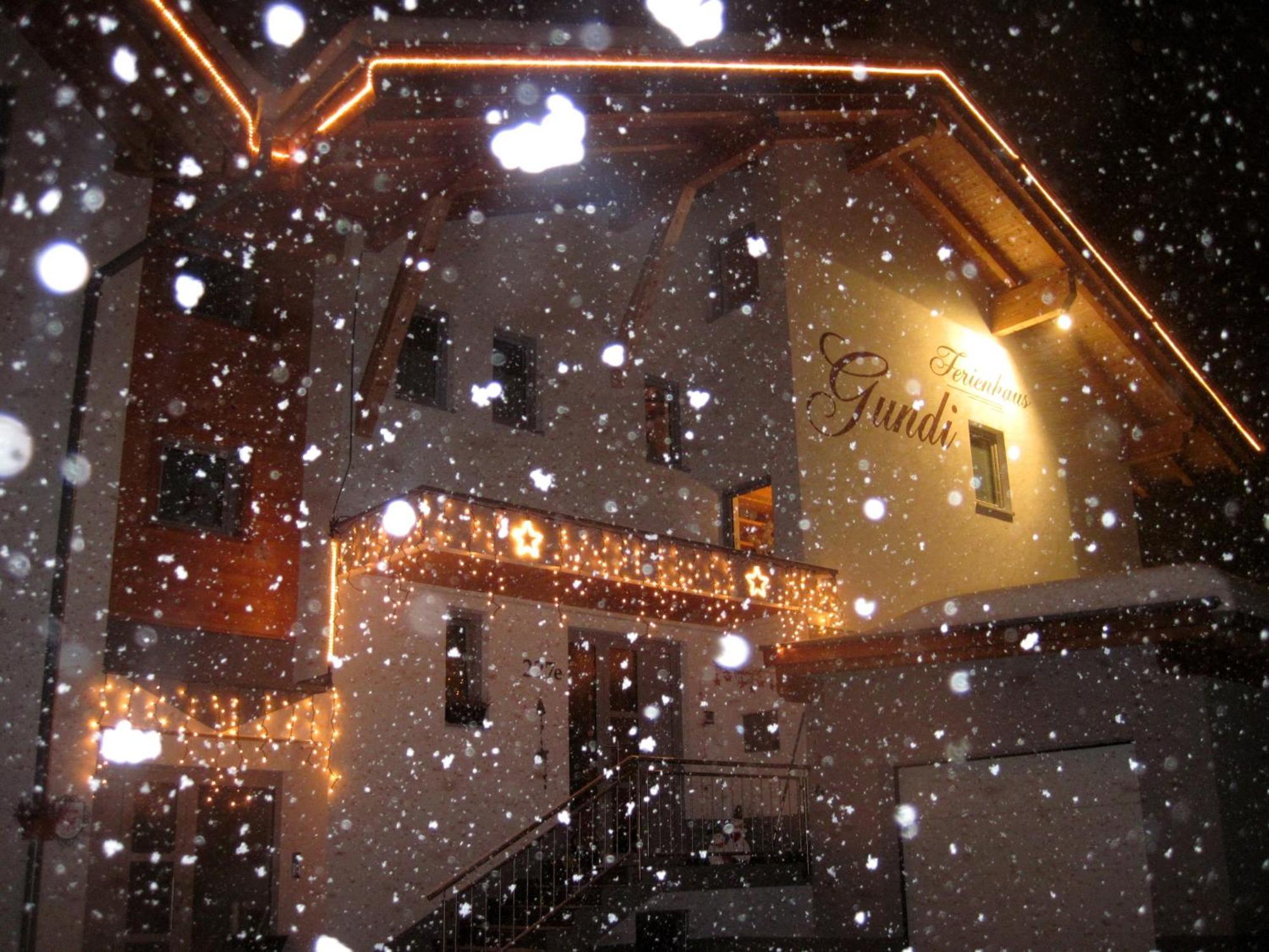 Ferienhaus Gundi เพทท์นอย อัม อาร์ลแบร์ก ภายนอก รูปภาพ