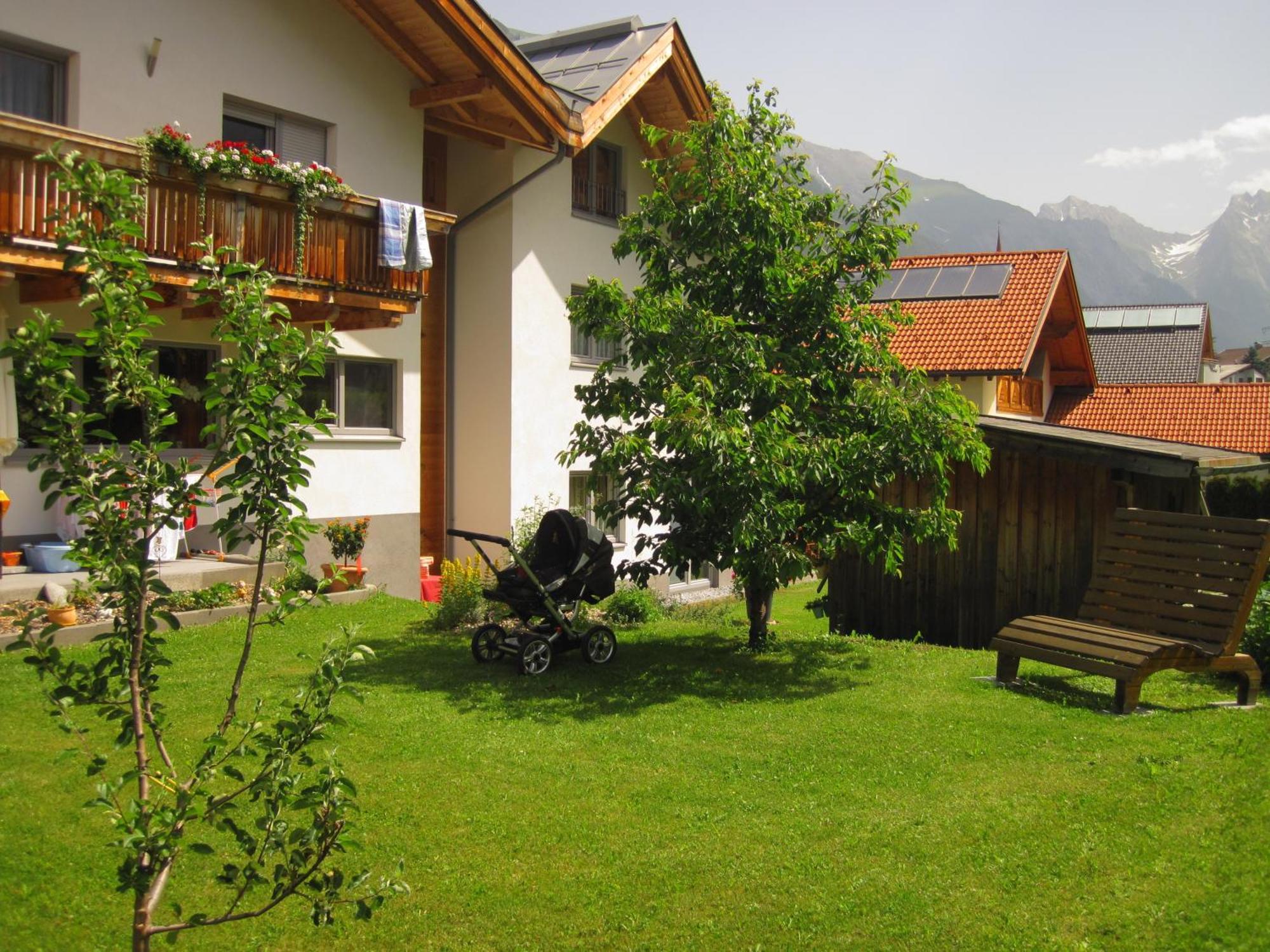 Ferienhaus Gundi เพทท์นอย อัม อาร์ลแบร์ก ภายนอก รูปภาพ