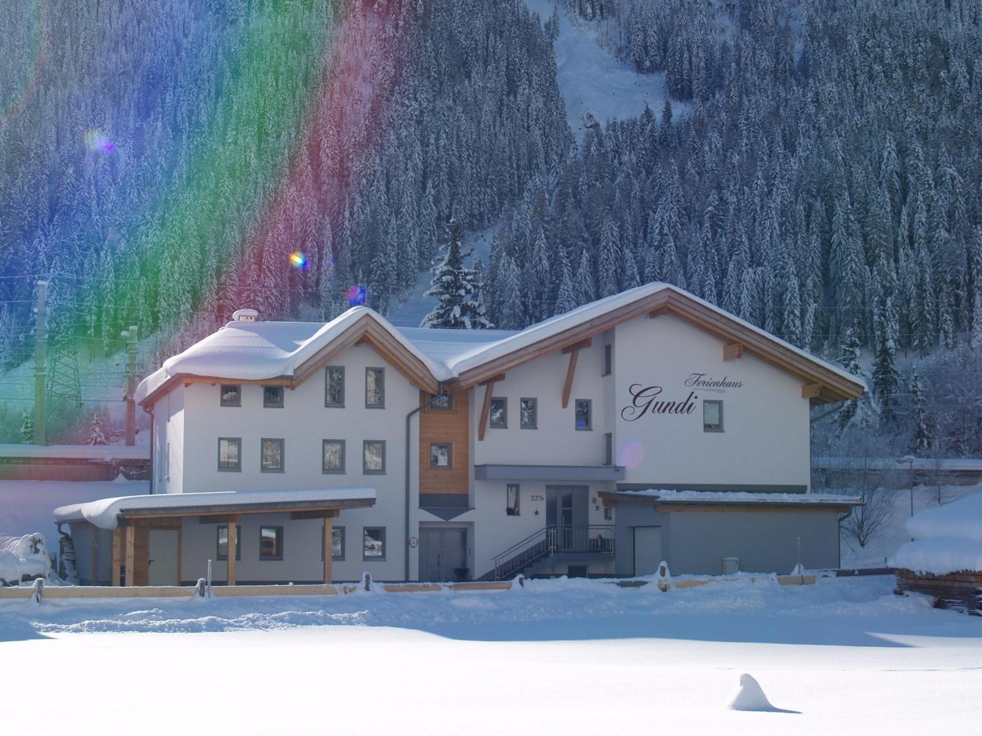 Ferienhaus Gundi เพทท์นอย อัม อาร์ลแบร์ก ภายนอก รูปภาพ